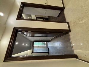 Furnished Amenities in 3 BHK Builder Floor at Shivalik Colony – for Rent