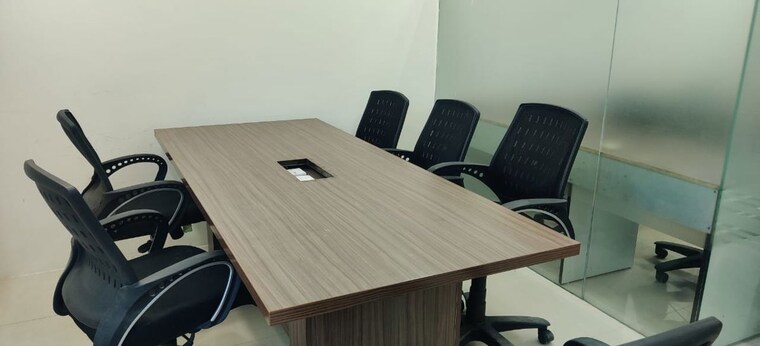 Team Area, sector 14 Commercial Office Space 1500 Sq.Ft. In Sector 14 Gurgaon 10322909