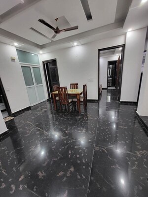 Dining area in 1 BHK Builder Floor at Sector 15 – for Rent
