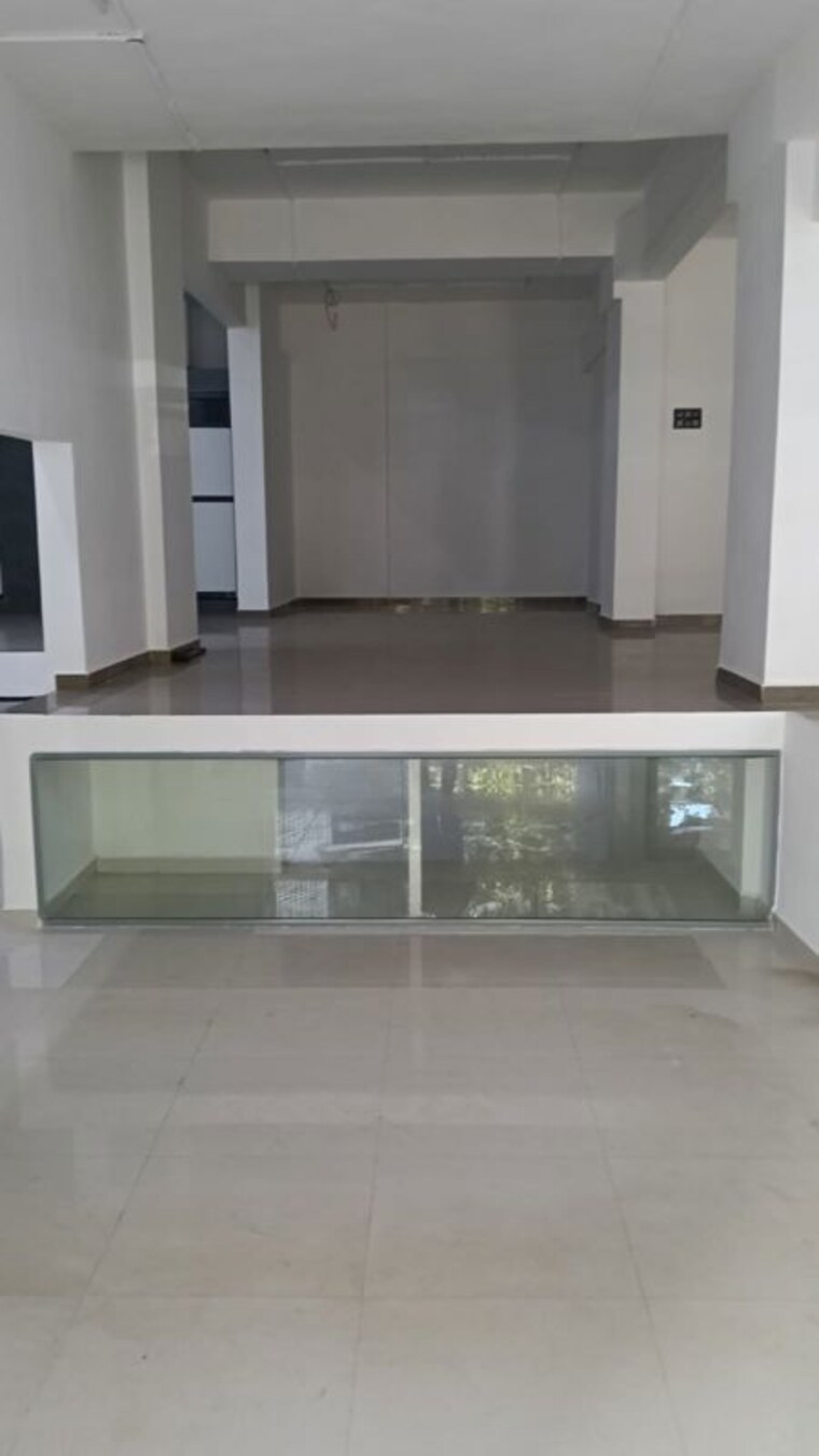 Floor Plan, seven bunglow Commercial Showroom 4400 Sq.Ft. In Seven Bunglow Mumbai 10322961