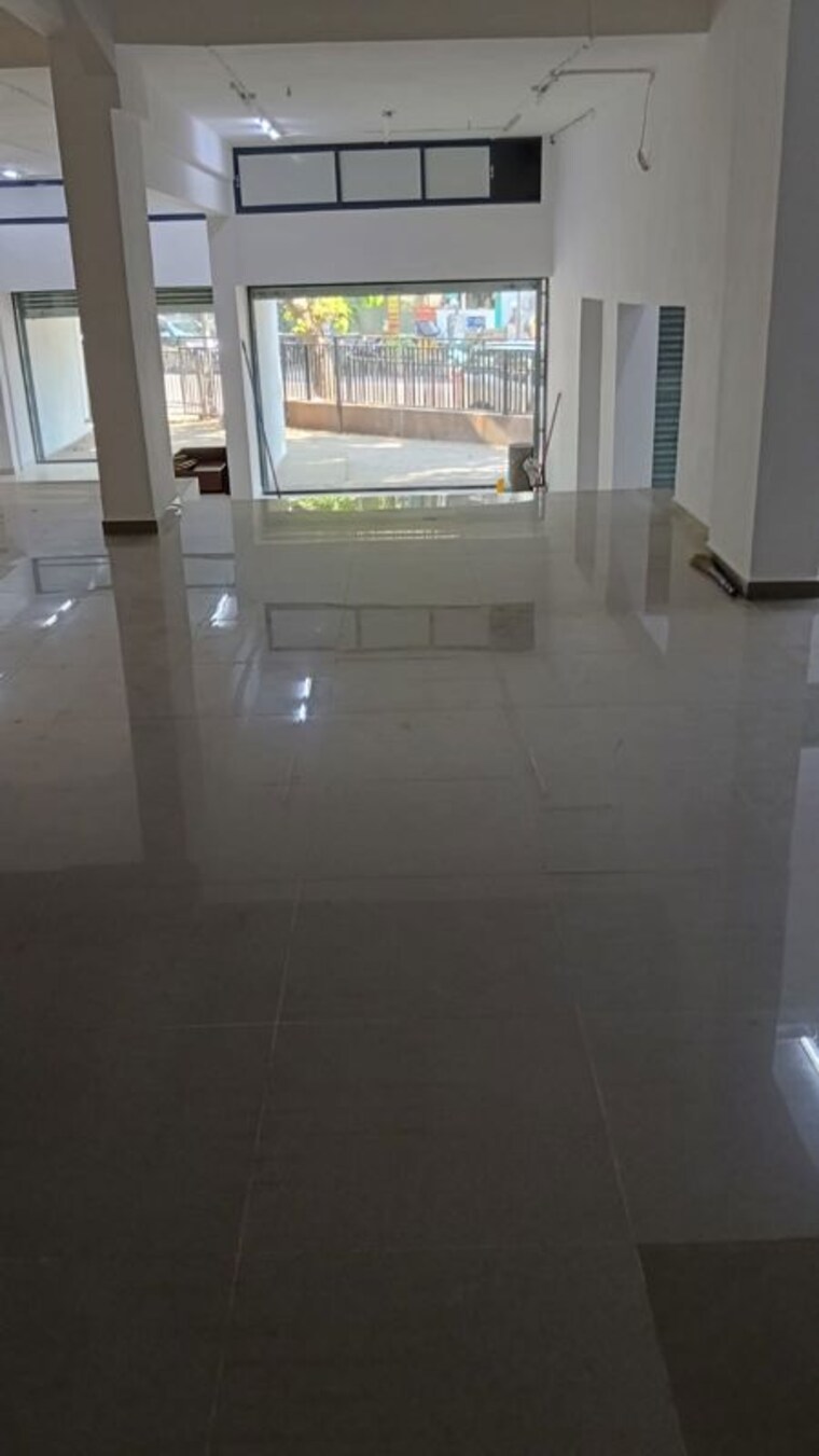 Floor Plan, seven bunglow Commercial Showroom 4400 Sq.Ft. In Seven Bunglow Mumbai 10322961