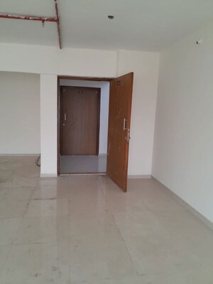 Room in  Office Space at Borivali East – for Rent