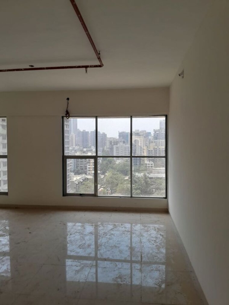 Room, borivali east Commercial Office Space 578 Sq.Ft. In Borivali East Mumbai 10322958