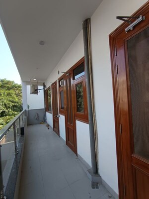 Building Lobby in 3.5 BHK Builder Floor at Sector 57 – for Rent