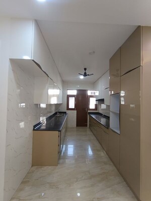 Kitchen in 3.5 BHK Builder Floor at Sector 57 – for Rent
