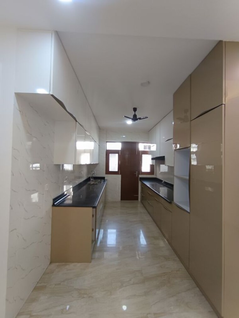 Kitchen, sector 57 3.5 Bedroom 263 Sq.Yd. Builder Floor In Sector 57 Gurgaon 10322970
