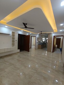 3.5 BHK + Study Room Builder Floor For Rent in Sector 57