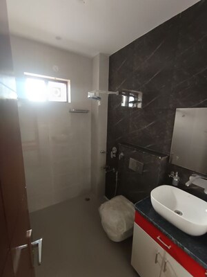 Bathroom in 3.5 BHK Builder Floor at Sector 57 – for Rent