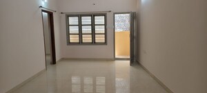 Room in 2 BHK Builder Floor at Halasuru – for Rent