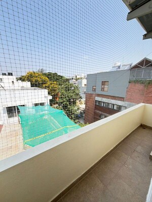 Swimming Pool in 2 BHK Apartment at Indiranagar – for Rent
