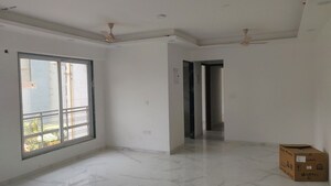 Room in 3 BHK Apartment at Mira Road East – for Rent