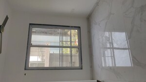 Room in 3 BHK Apartment at Mira Road East – for Rent