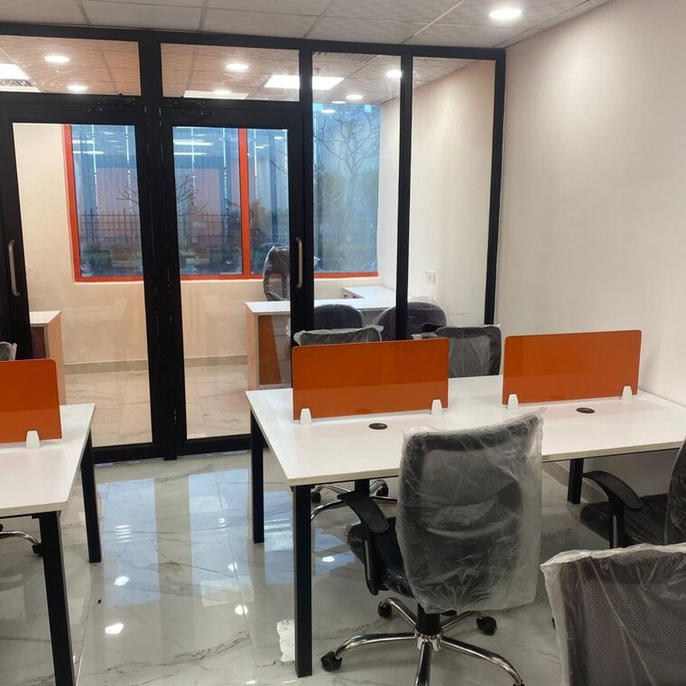 Team Area, bhutani-alphathum-commercial Commercial Office Space 850 Sq.Ft. In Sector 90 Noida 10323006