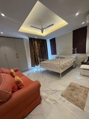 Bedroom in 3 BHK Builder Floor at Sector 15 – for Rent