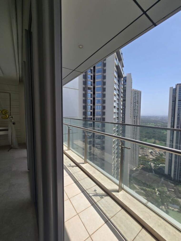 Balcony, oberoi-exquisite-goregaon 3 Bedroom 2255 Sq.Ft. Apartment In Goregaon East Mumbai 10323011