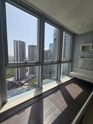 Dining area in 3 BHK Apartment at Oberoi Exquisite Goregaon, Goregaon East – for Rent