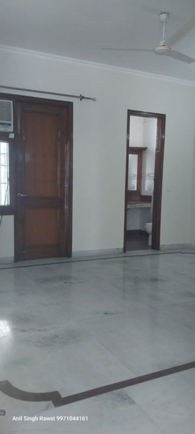 Room, defence colony 3 Bedroom 1800 Sq.Ft. Builder Floor In Defence Colony Delhi 10323019