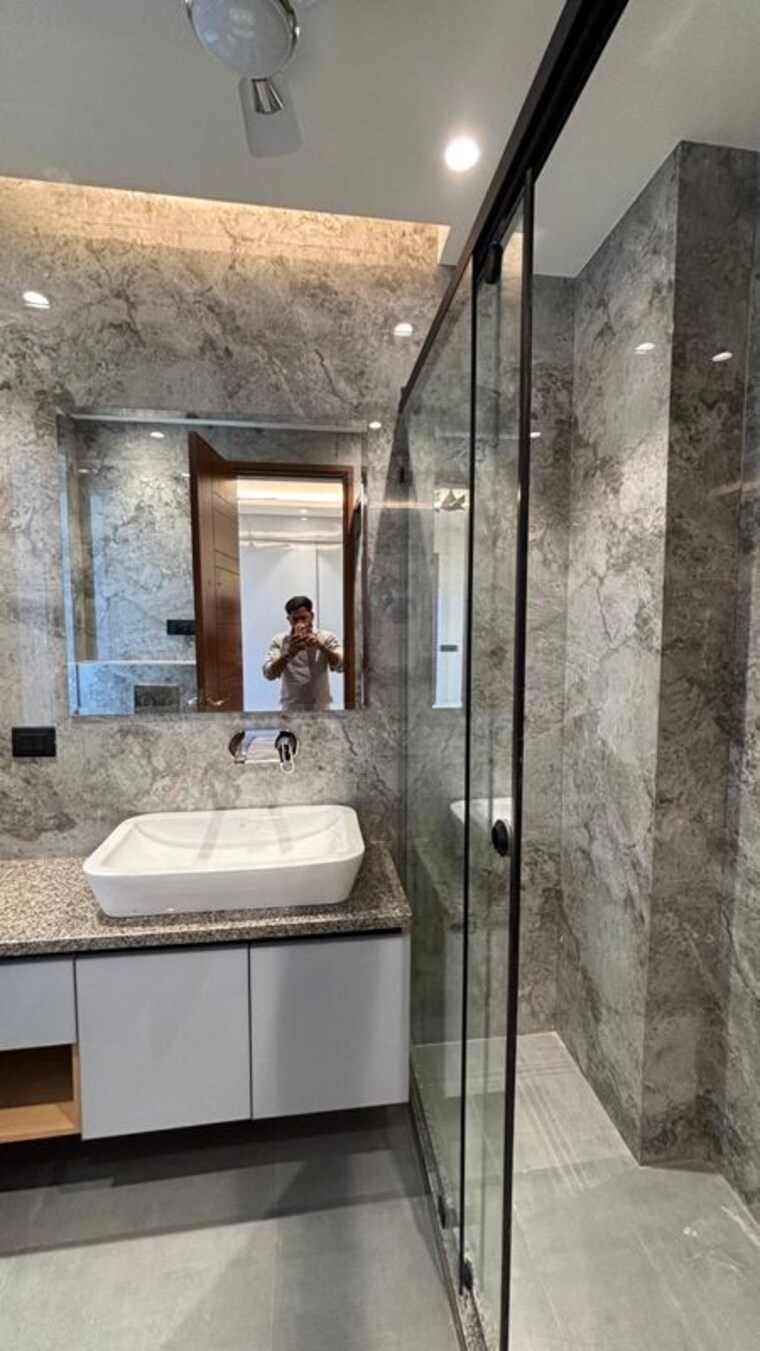 Bathroom, anant-raj-ashok-estate 3 Bedroom 180 Sq.Yd. Builder Floor In Sector 63a Gurgaon 10323021