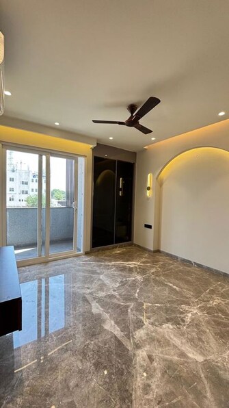 3 BHK + Servant Room,Study Room,Extra Room,Basement,Store Room 180 Sq.Yd. Builder Floor in Anant Raj Ashok Estate