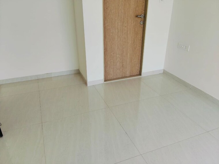 Room, kalpataru-immensa-b 2 Bedroom 600 Sq.Ft. Apartment In Kolshet Road Thane 10323039