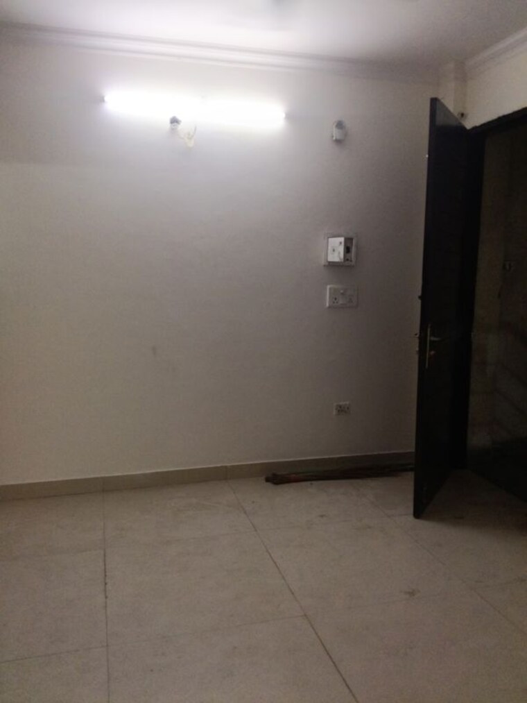 Room, panchsheel vihar 1 Bedroom 50 Sq.Yd. Builder Floor In Panchsheel Vihar Delhi 10323050