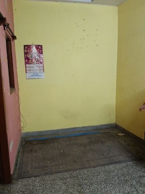 Room in 2 BHK Builder Floor at South Delhi – for Rent