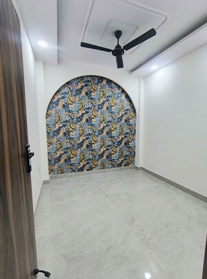 1 BHK Builder Floor For Rent in Govindpuri