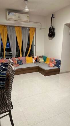 2 BHK Apartment For Rent in Gurukrupa Marina Enclave