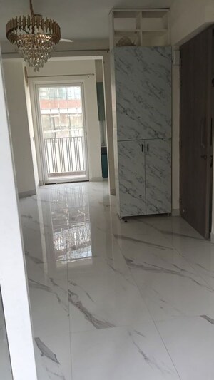 Room in 2.5 BHK Builder Floor at Smart World Gems, Sector 89 – for Rent