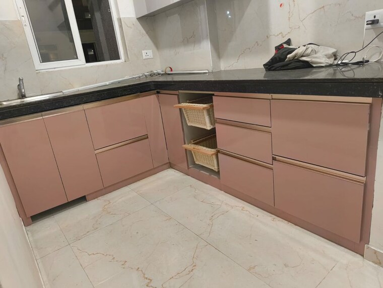 Kitchen, smart-world-gems 2.5 Bedroom 1208 Sq.Ft. Builder Floor In Sector 89 Gurgaon 10323083