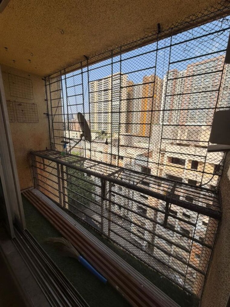 Balcony, goregaon-west-view-chs 3 Bedroom 1200 Sq.Ft. Apartment In Goregaon West Mumbai 10323086