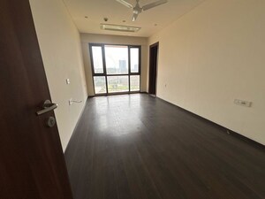 Room in 4 BHK Apartment at Panchshil Eon Waterfront II, Kharadi – for Rent