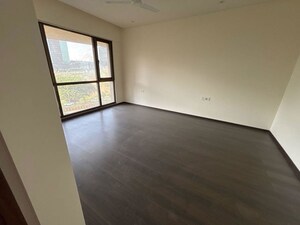 Room in 4 BHK Apartment at Panchshil Eon Waterfront II, Kharadi – for Rent