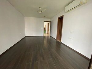 Room in 4 BHK Apartment at Panchshil Eon Waterfront II, Kharadi – for Rent