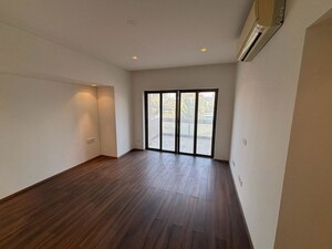 Room in 4 BHK Apartment at Panchshil Eon Waterfront II, Kharadi – for Rent