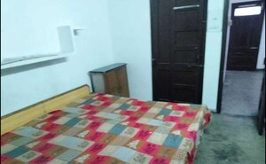 2 BHK Builder Floor For Rent in Sector 20