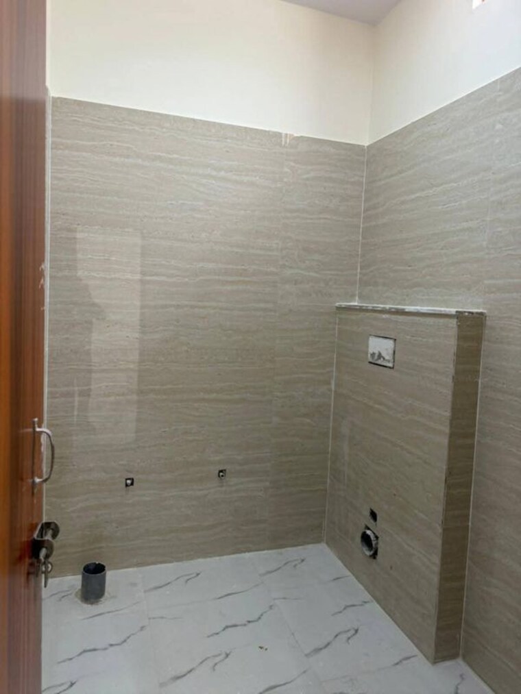 Bathroom, lolai 2.5 Bedroom 1750 Sq.Ft. Independent House In Lolai Lucknow 10323191