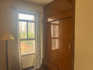 Bathroom in 3 BHK Builder Floor at Maple Crescent, Sector 43 – for Rent