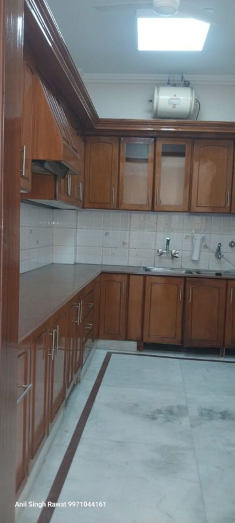 Kitchen, delhi cantonment 3 Bedroom 200 Sq.Yd. Builder Floor In Delhi Cantonment Delhi 10323195