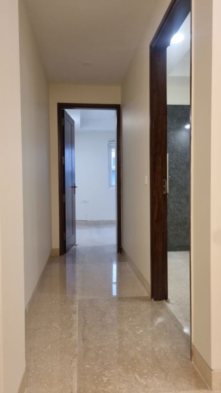 Room, delhi cantonment 3 Bedroom 125 Sq.Yd. Builder Floor In Delhi Cantonment Delhi 10323197