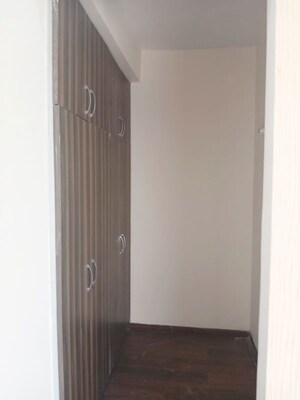 Room in 3 BHK Apartment at MI Rustle Court, Gomti Nagar – for Rent