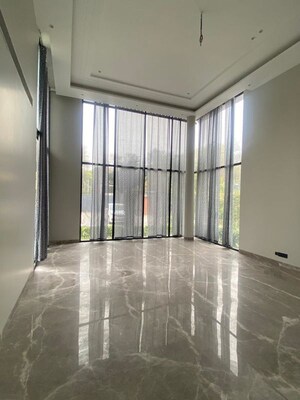 Building Lobby in 3 BHK Builder Floor at Green Park – for Rent