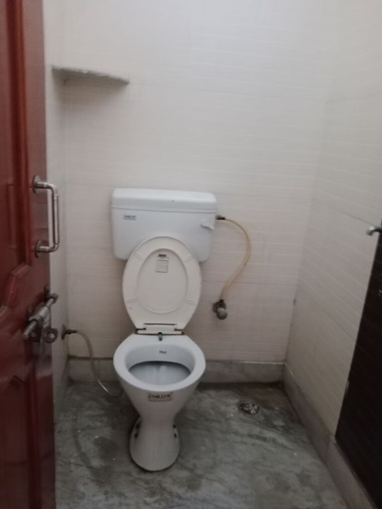 Bathroom, sector 13 3 Bedroom 1937 Sq.Ft. Builder Floor In Sector 13 Panipat 10323210