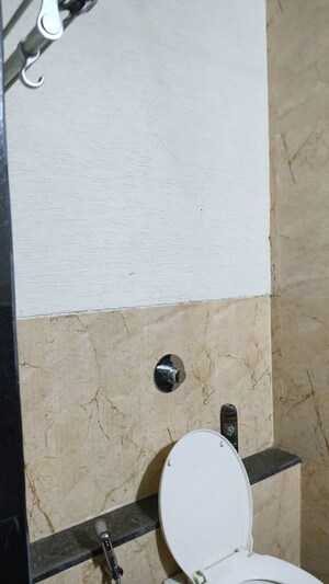 Furnished Amenities in 3 BHK Apartment at Kumar Peninsula, Baner – for Rent