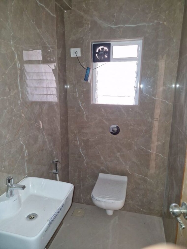 Bathroom, raj-infinia 2 Bedroom 754 Sq.Ft. Apartment In Malad West Mumbai 10323212
