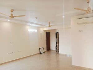 Room in 3 BHK Apartment at Omega Green Park, Faizabad Road – for Rent