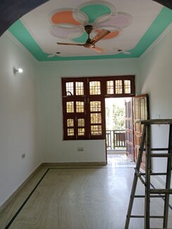 3 BHK + Pooja Room Builder Floor For Rent in Sector 18