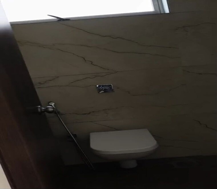 Bathroom, matunga east 4 Bedroom 1900 Sq.Ft. Apartment In Matunga East Mumbai 10323278