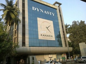  Office Space – Exterior View View at Dynasty Business Park, Andheri East - for Rent