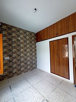 2 BHK + Study Room Independent House For Rent in Sector 11